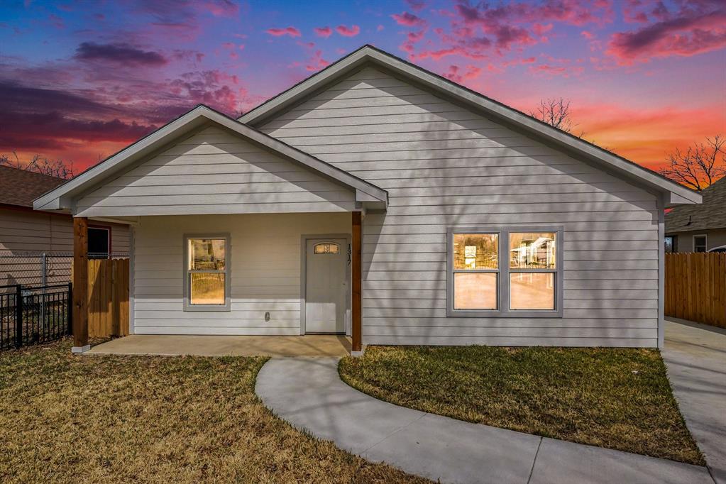 1317 Tucker St, Fort Worth, TX 76104