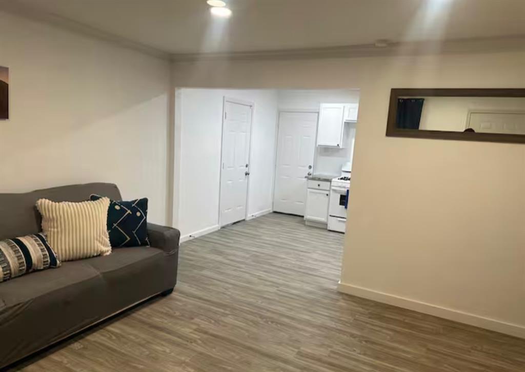 3915 Ambrose Dr, Dallas, TX 75241 photo