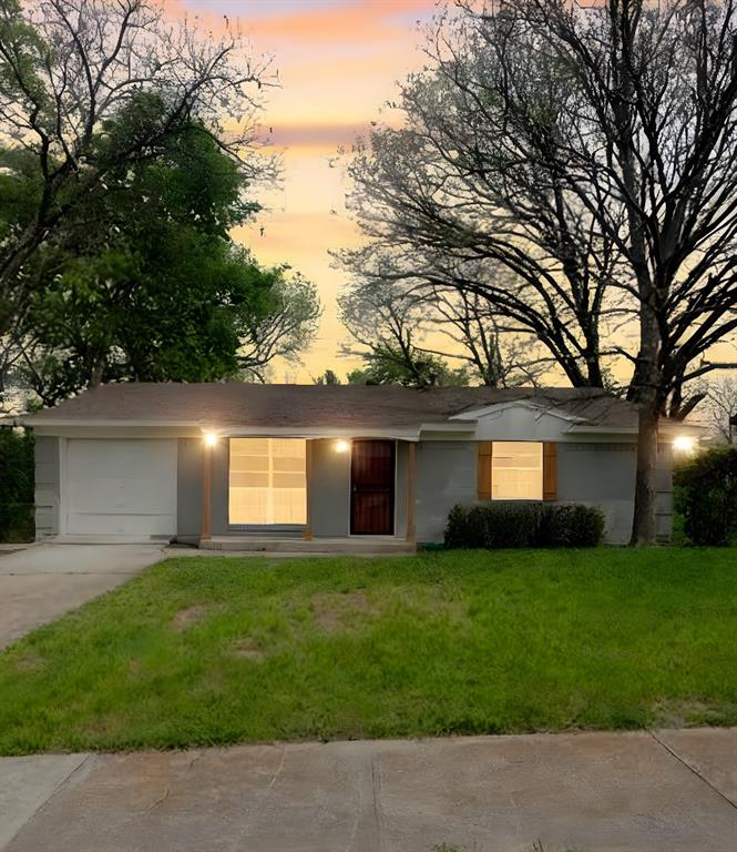 3915 Ambrose Dr, Dallas, TX 75241 photo