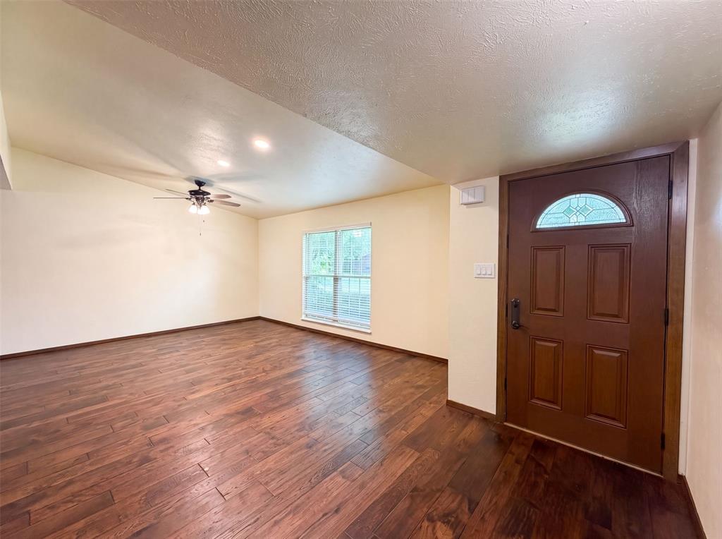 530 Shadowcrest Ln, Coppell, TX 75019 photo