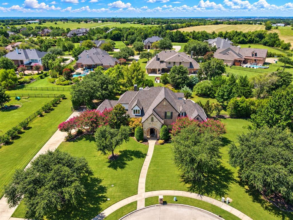 2 Westchester Ct, Heath, TX 75032