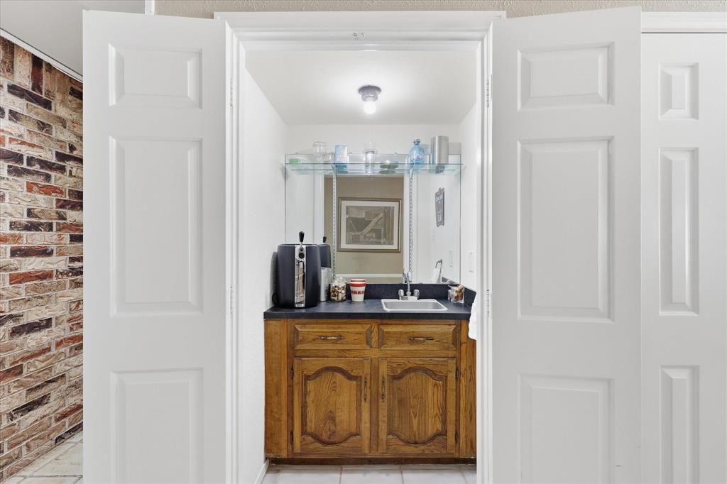 919 Green Hills Rd, Duncanville, TX 75137 photo