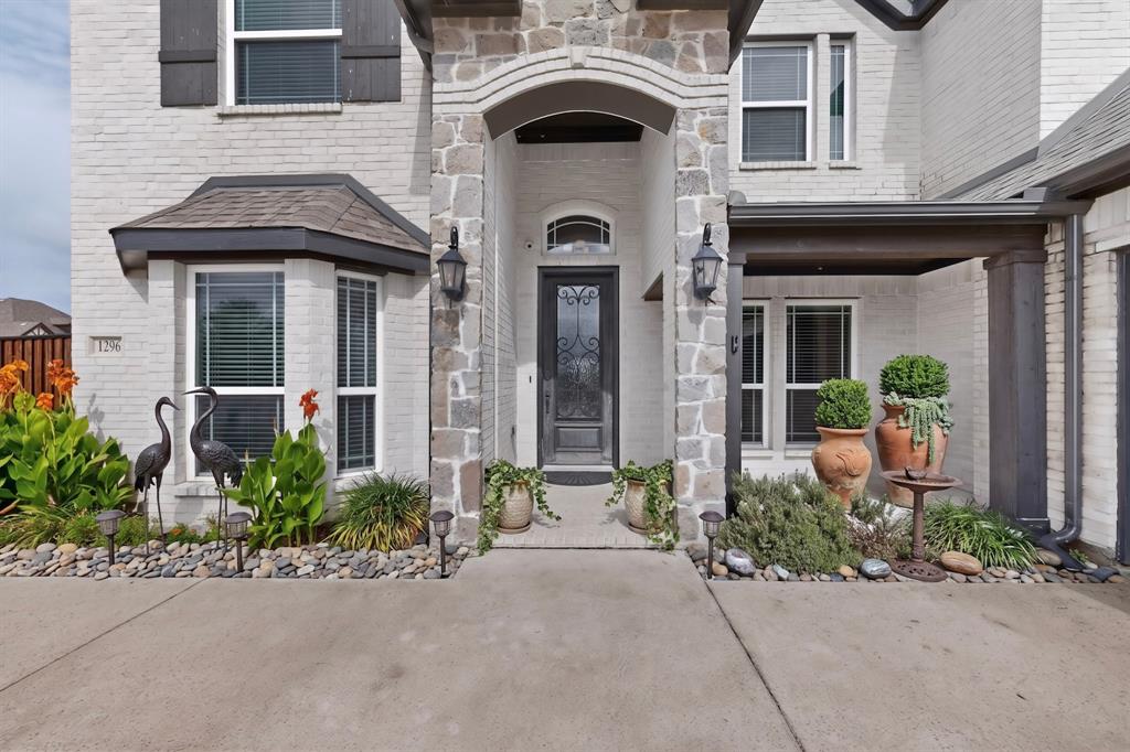1296 Pleasant Run Dr, Haslet, TX 76052 photo