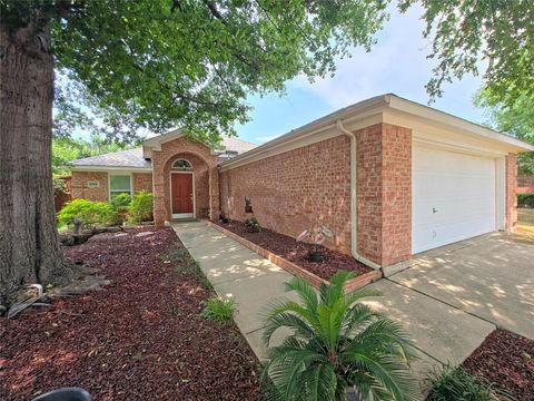 Single Family Residence in Corinth TX 1415 Park Palisades Drive.jpg