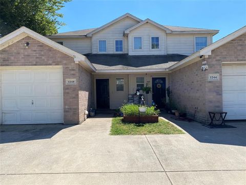 Duplex in Azle TX 1244 Village Garden Drive.jpg