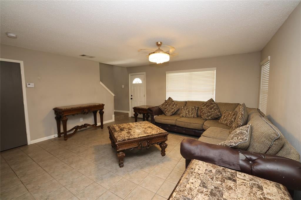4360 Mesa Dr, Carrollton, TX 75010 photo