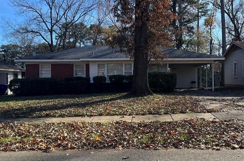 Single Family Residence in Shreveport LA 3047 Karla Circle.jpg