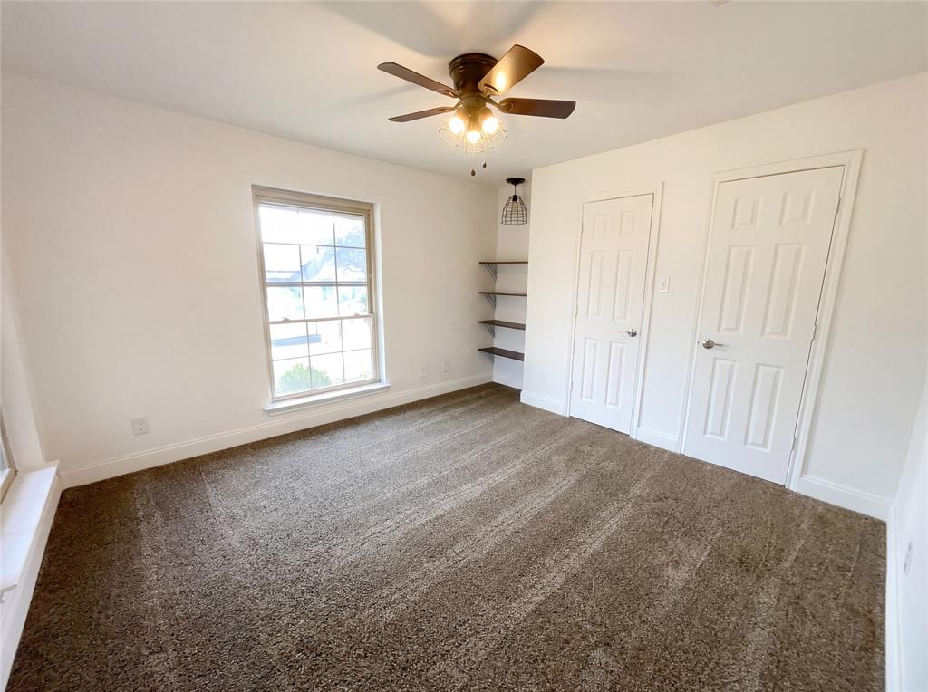 401 Kenshire Dr, Benbrook, TX 76126 photo