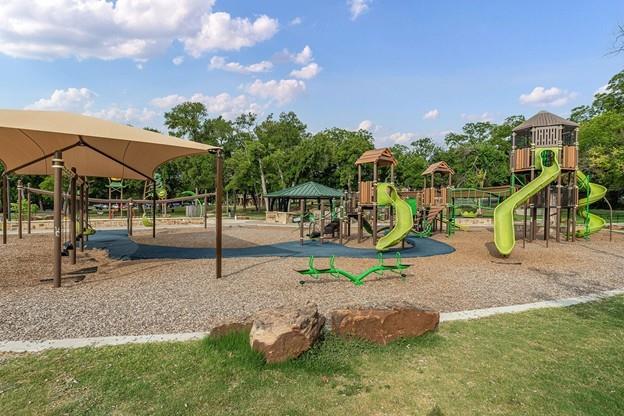 512 S Kentucky St, Mckinney, TX 75069 photo