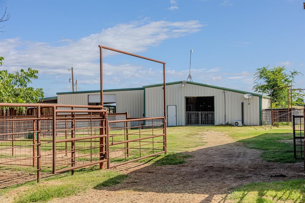 1216 Taylor Rd, Weatherford, TX 76087 photo