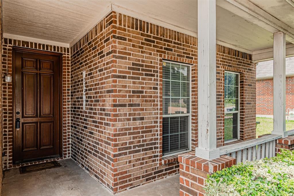 8220 Mossberg Dr, Arlington, TX 76002 photo