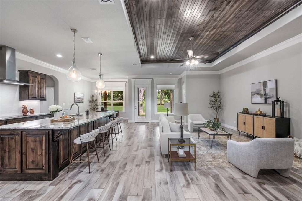10301 Ravenswood Rd, Granbury, TX 76049