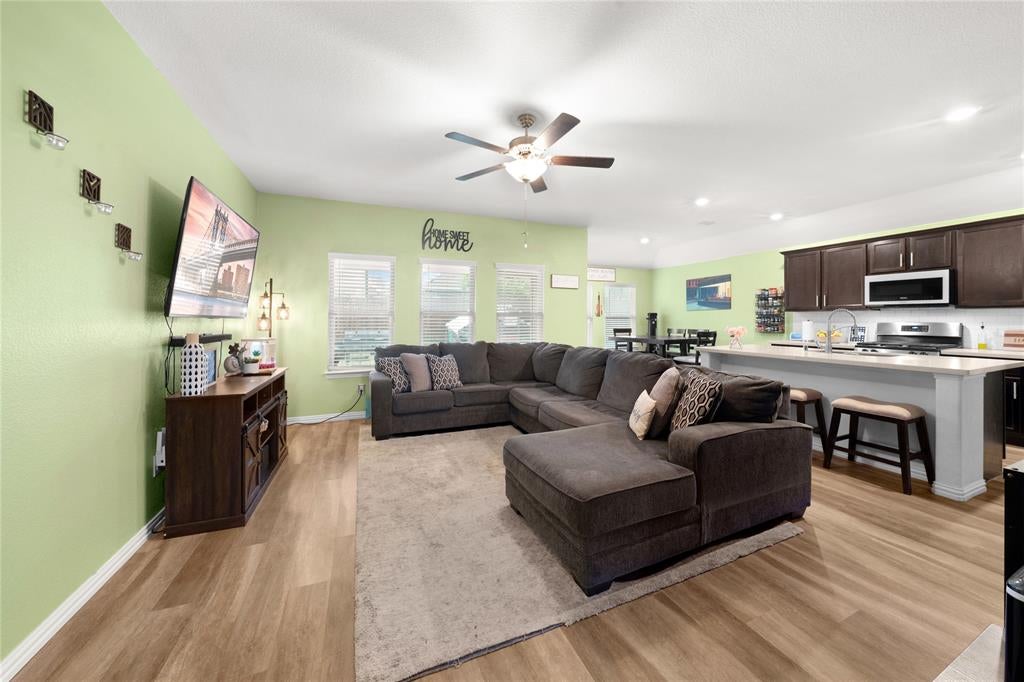817 Spruce Ln, Princeton, TX 75407 photo