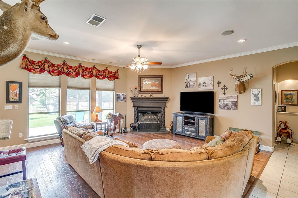 709 Lonesome Prairie Trl, Haslet, TX 76052 photo