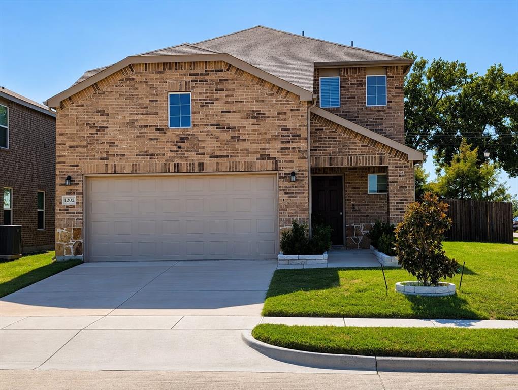 1202 Lavaca Dr, Forney, TX 75126