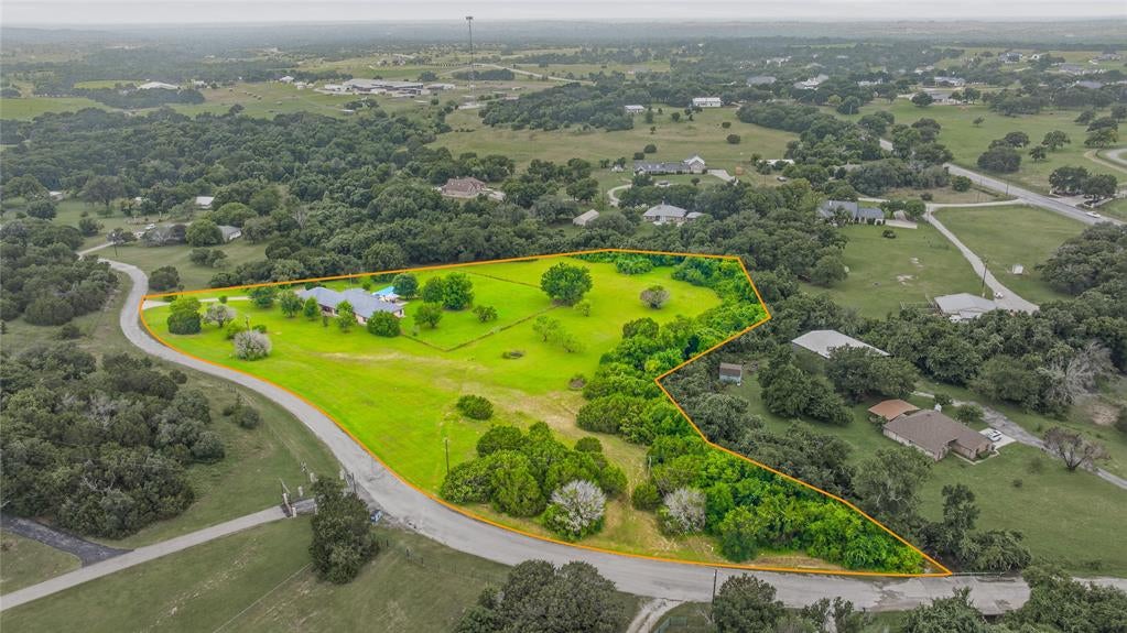 118 Pleasant Valley Ln, Weatherford, TX 76087