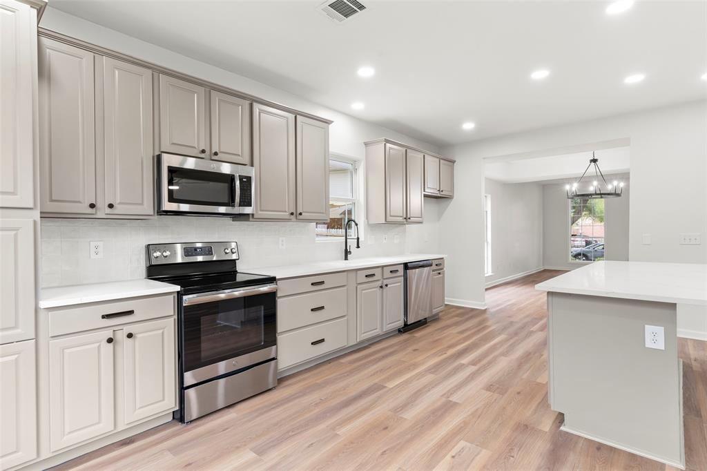 5423 Bryce Canyon Ct, Fort Worth, TX 76137 photo