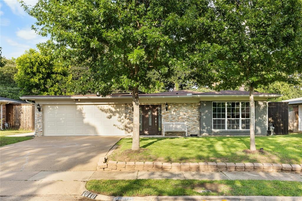 2010 William Brewster St, Irving, TX 75061 photo