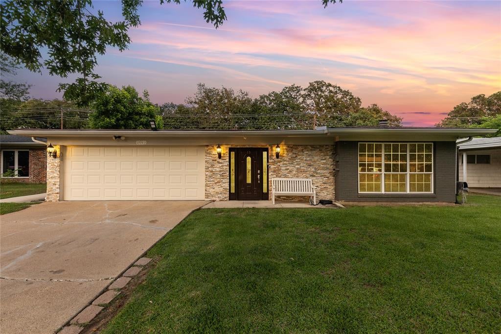 2010 William Brewster St, Irving, TX 75061