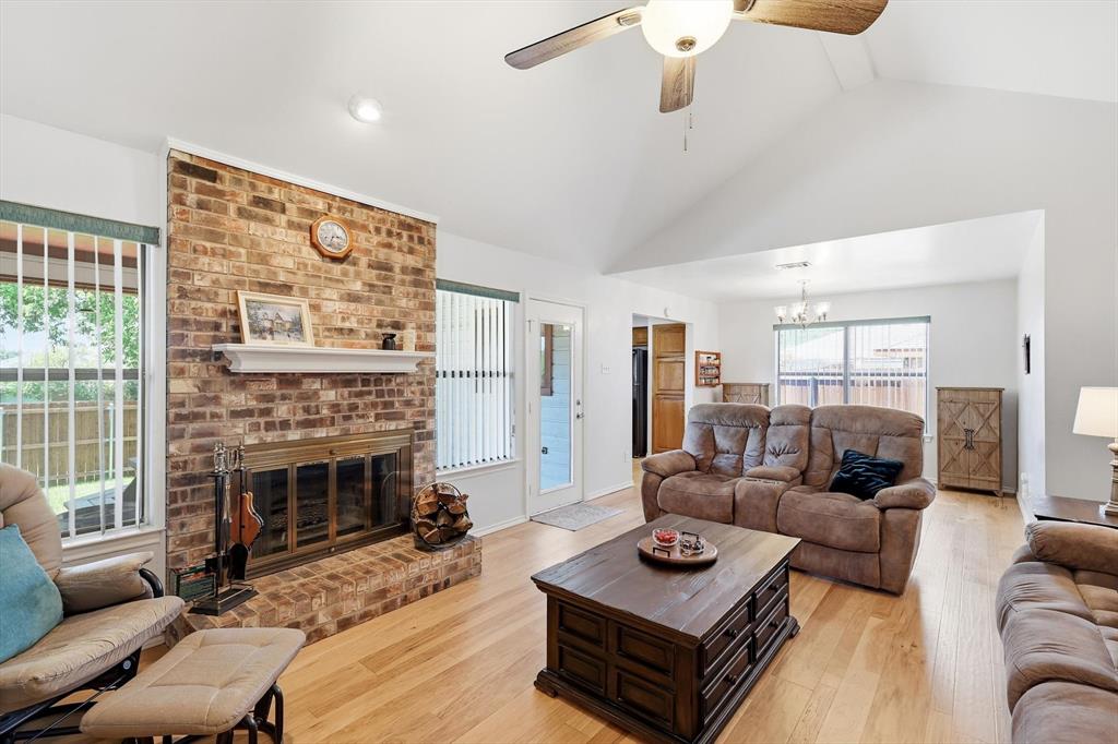 329 Pepperwood St, Coppell, TX 75019 photo