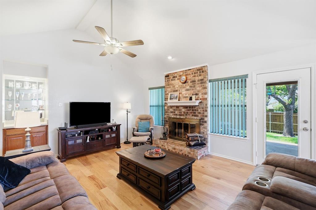 329 Pepperwood St, Coppell, TX 75019 photo