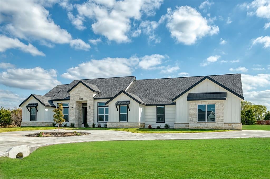 1785 Crestridge Cir, Princeton, TX 75407