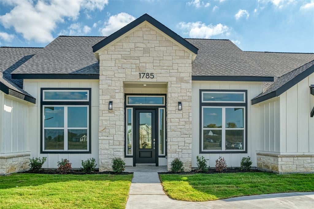 1785 Crestridge Cir, Princeton, TX 75407 photo