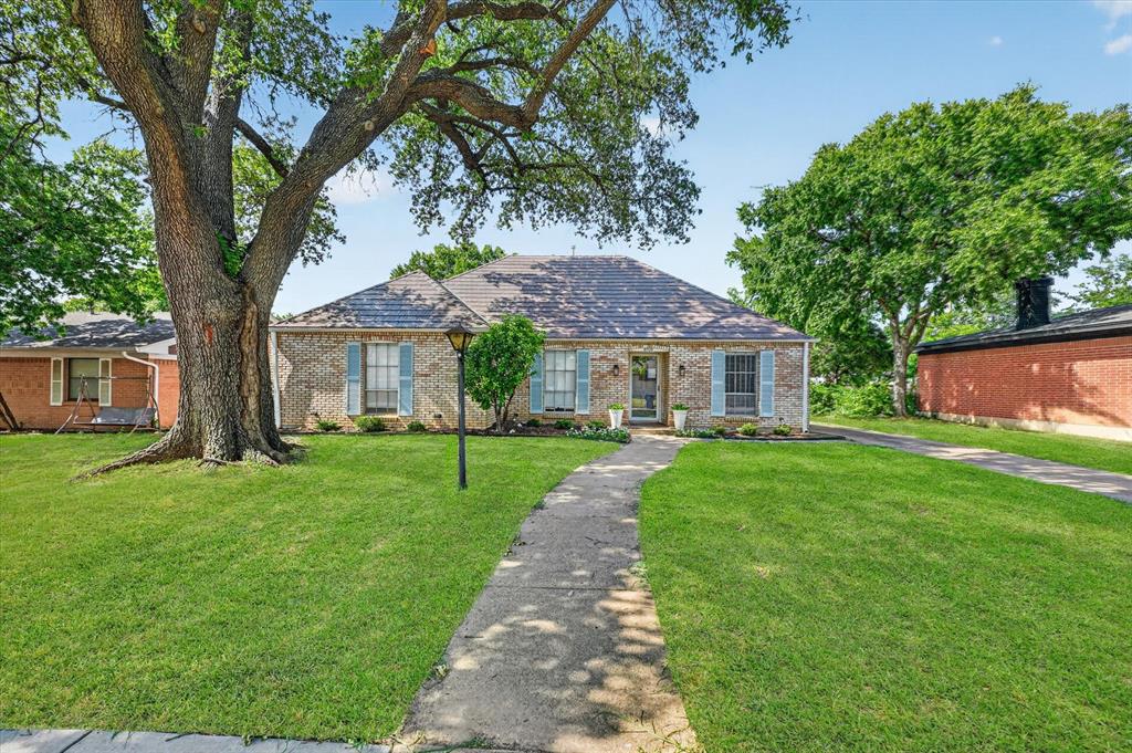 8100 Hillside Dr, Frisco, TX 75033