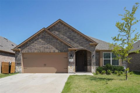 Single Family Residence in Aubrey TX 11221 Ranchera Drive.jpg