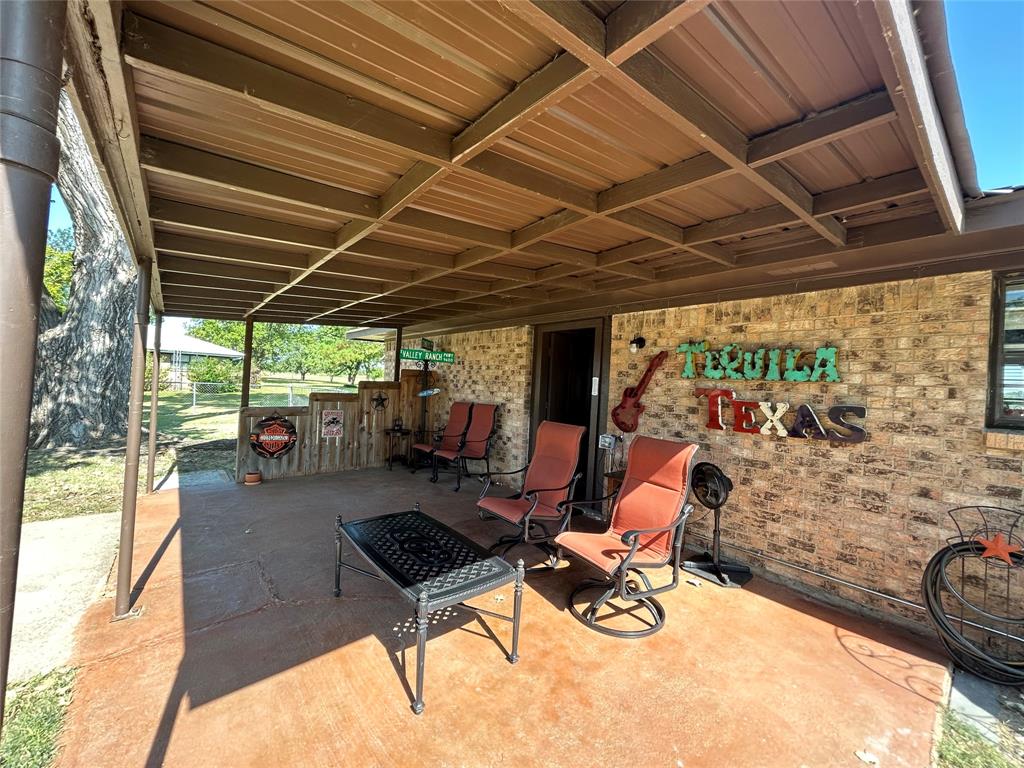 1689 W Farm To Market Road 898, Bonham, TX 75418 photo