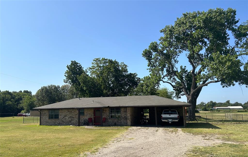1689 W Farm To Market Road 898, Bonham, TX 75418 photo