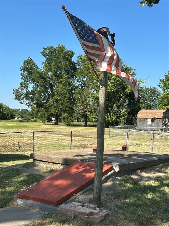 1689 W Farm To Market Road 898, Bonham, TX 75418 photo