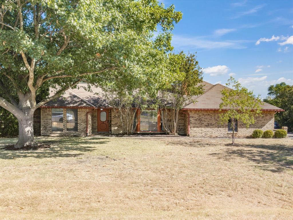 840 Lynn Ann Dr, Red Oak, TX 75154