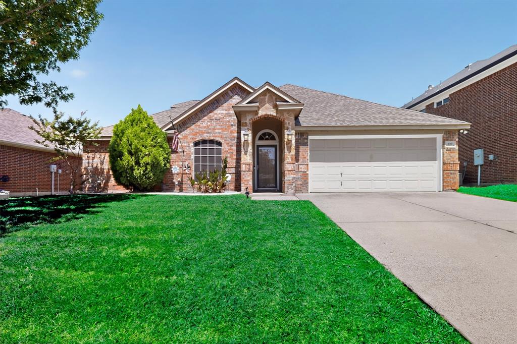 839 Evergreen Ln, Burleson, TX 76028 photo