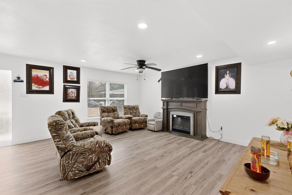 12029 Forest Glen Ln, Balch Springs, TX 75180 photo
