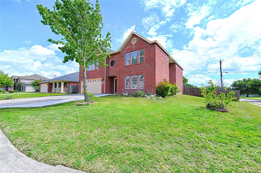 3188 Spyglass Dr, Grand Prairie, TX 75052 photo