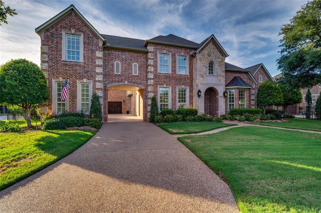 8411 Buffalo Dr, Lantana, TX 76226 photo