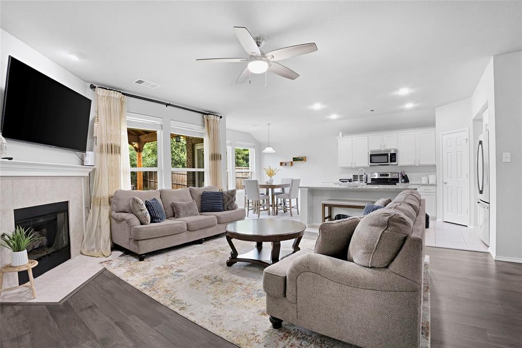 1811 Stephen Dr, Wylie, TX 75098 photo