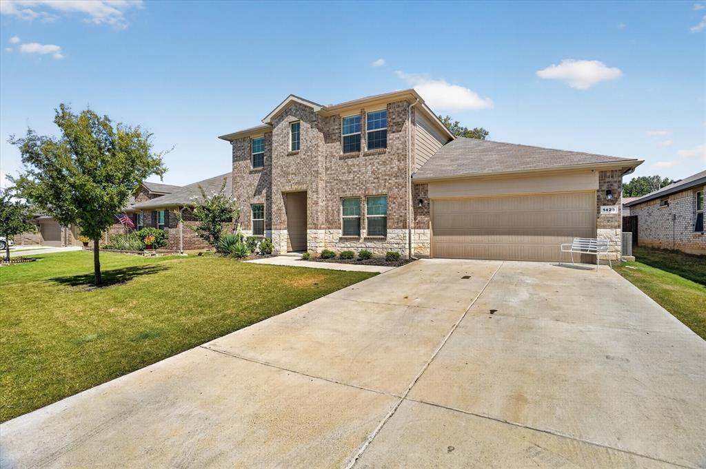1425 Bennett Dr, Burleson, TX 76028 photo