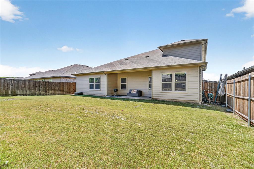 1425 Bennett Dr, Burleson, TX 76028 photo