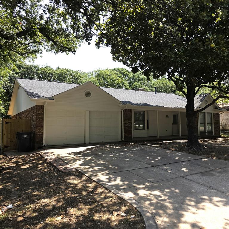 5525 Parliament Dr, Arlington, TX 76017 photo
