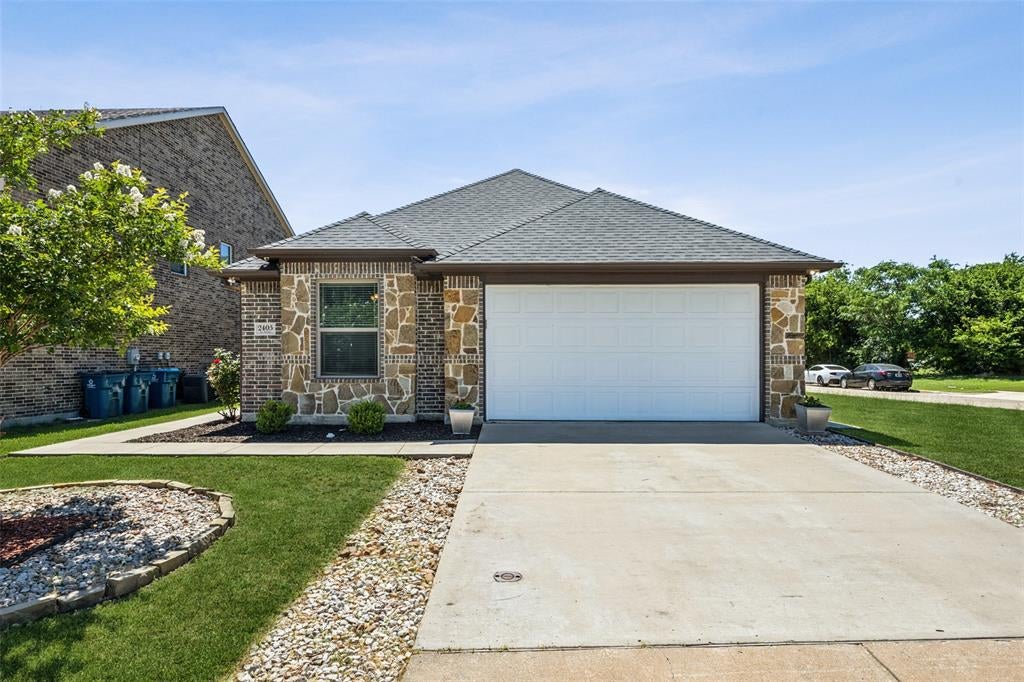 2405 La Costa Dr, Rowlett, TX 75088 photo