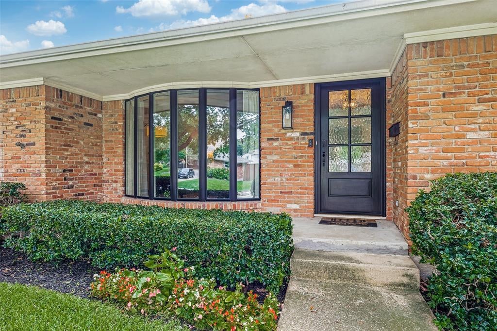 9615 Millridge Dr, Dallas, TX 75243 photo