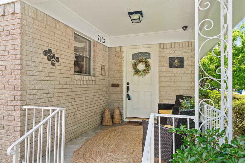 7103 Wake Forrest Dr, Dallas, TX 75214 photo