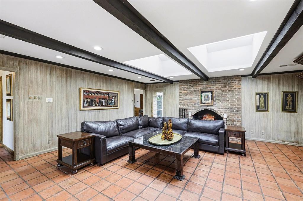 6517 Briarmeade Dr, Dallas, TX 75254 photo