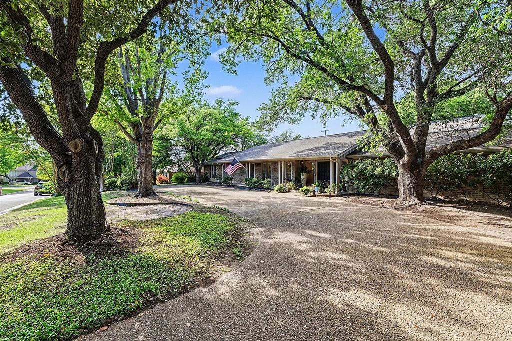 6517 Briarmeade Dr, Dallas, TX 75254 photo