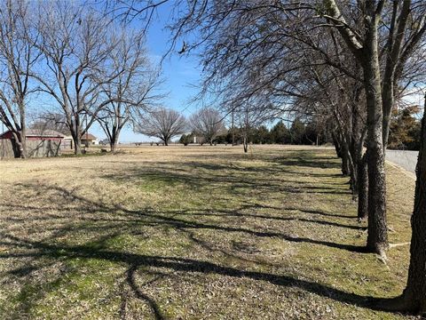 Unimproved Land in Pottsboro TX 000 Magnolia Street.jpg