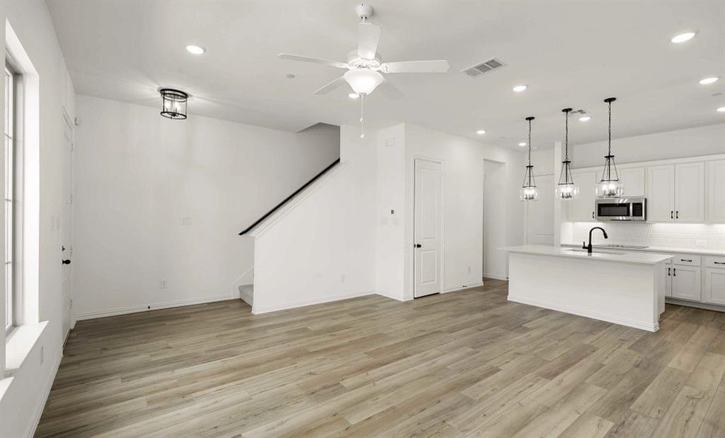 2408 Glacier Way, Mansfield, TX 76063 photo