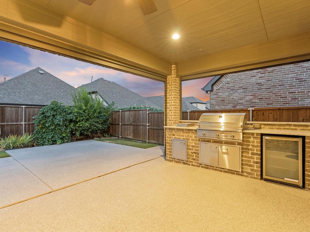 4528 Sir Craig Dr, Carrollton, TX 75010 photo