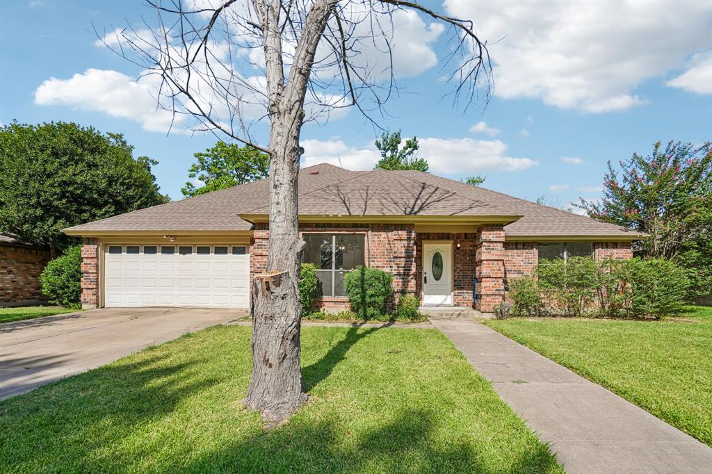 5629 Puerto Vallarta Dr, North Richland Hills, TX 76180